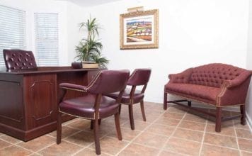 Dr. Andrew Miller (Associates in Plastic Surgery) Dr. Andrew Miller, Associates in Plastic Surgery