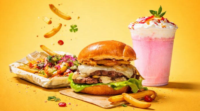 Smash Bunz Brings Otherworldly UFO Burgers to Freehold Smash Bunz in Freehold